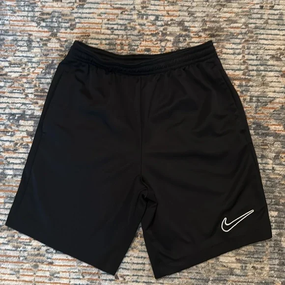 Boys Nike Apparel - Picture 9 of 15